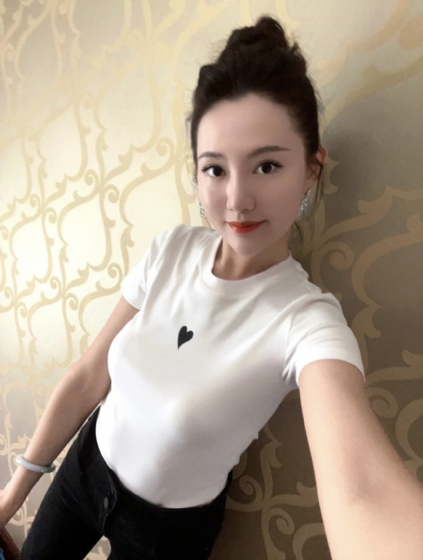 雨熙的第一张照片--台北闪婚服务中心