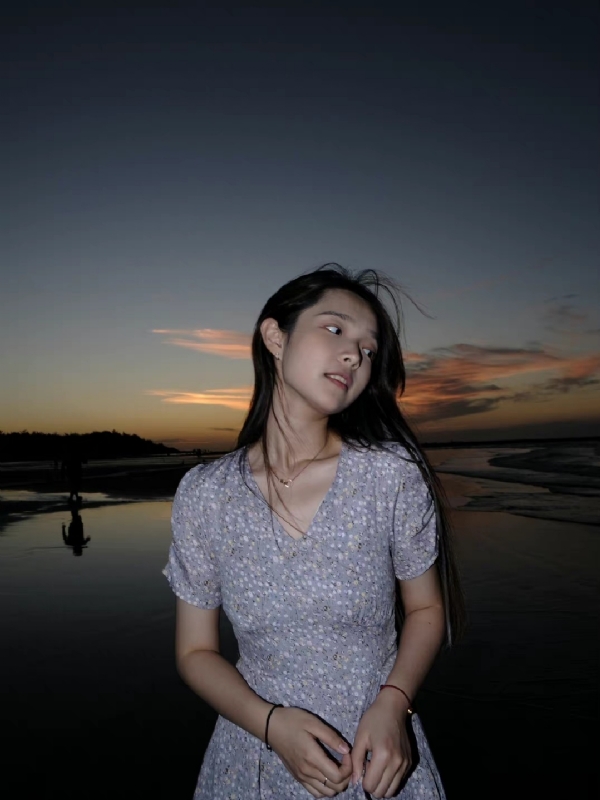 曉雯的第一张照片--台北闪婚服务中心